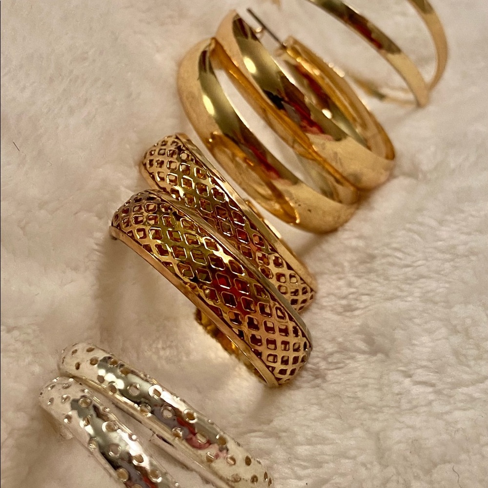4 pair hoop earrings